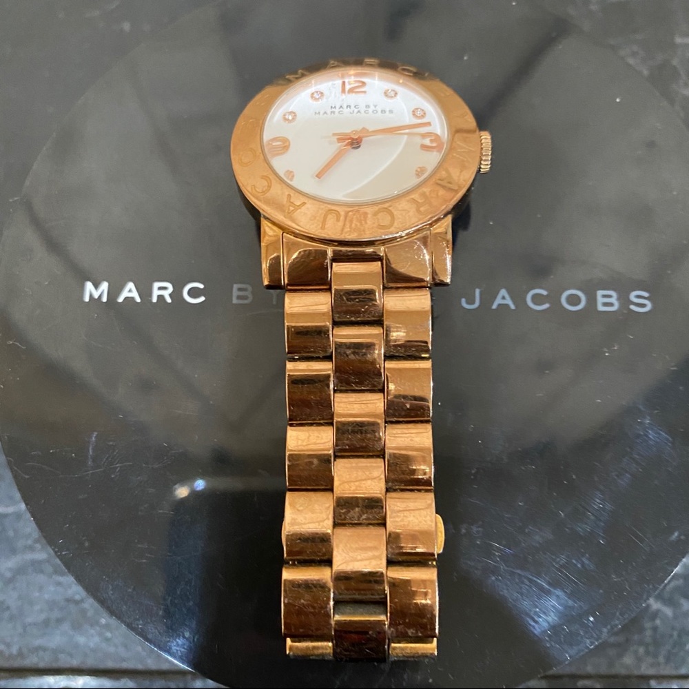 Marc by Marc Jacobs Mini Amy Rose Gold-Tone Quartz - Picture 8 of 12